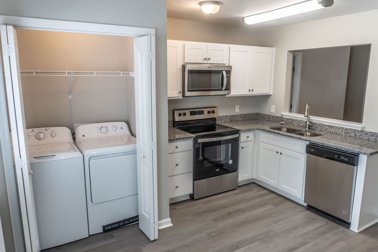 1111 Village End - Photo 7 of 17