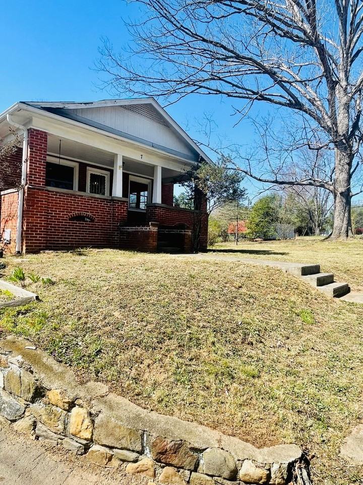 7 Cleveland Ave - Photo 2 of 25