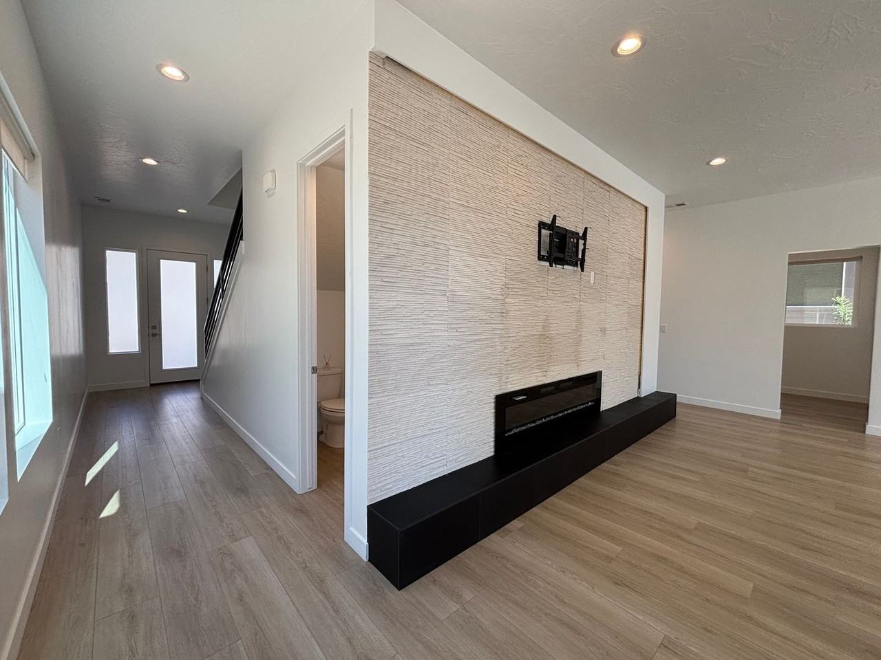 901 S Walker Way - Photo 6 of 50