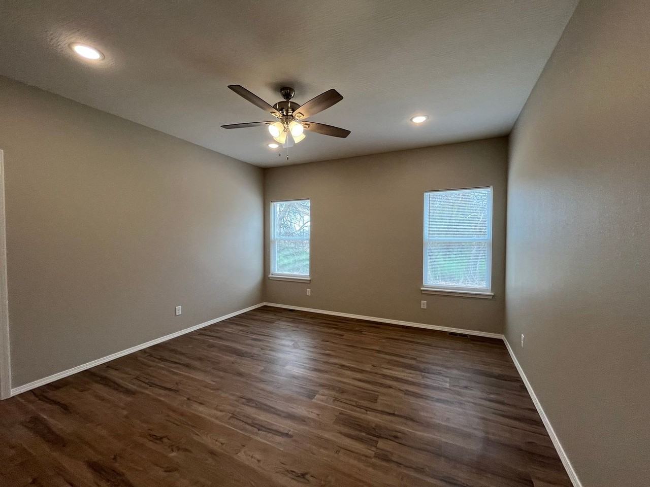 2988 N Nixon Ave - Photo 7 of 17