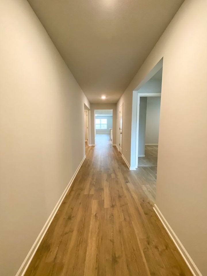 44 Pine St - Photo 2 of 27