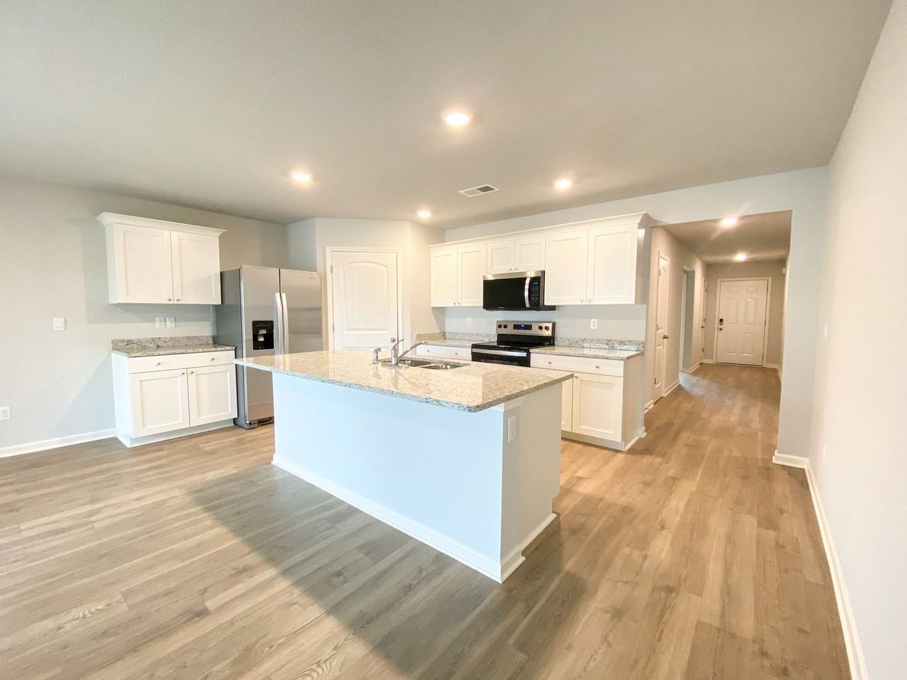 44 Pine St - Photo 6 of 27