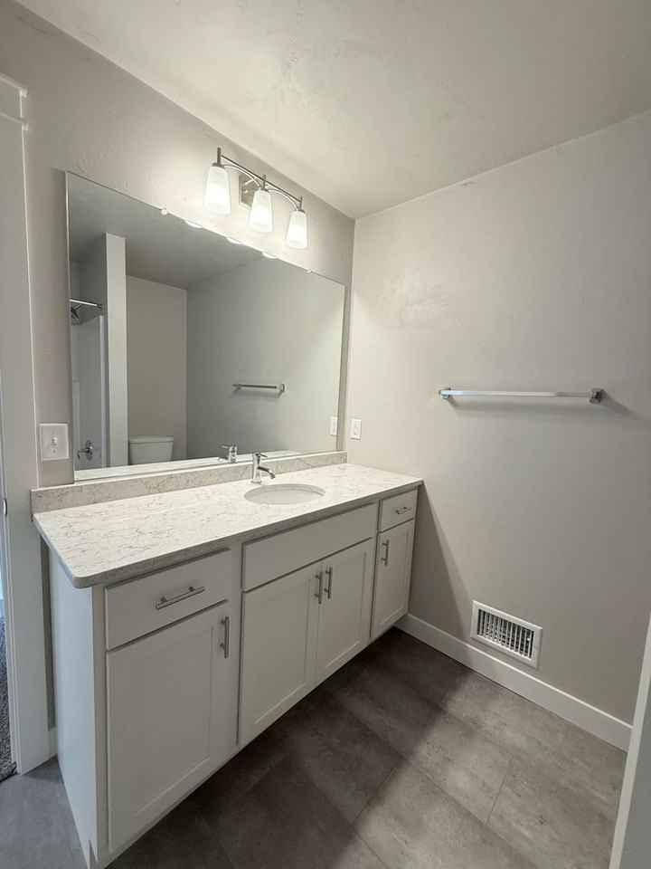 4786 Marlo Way - Photo 5 of 22