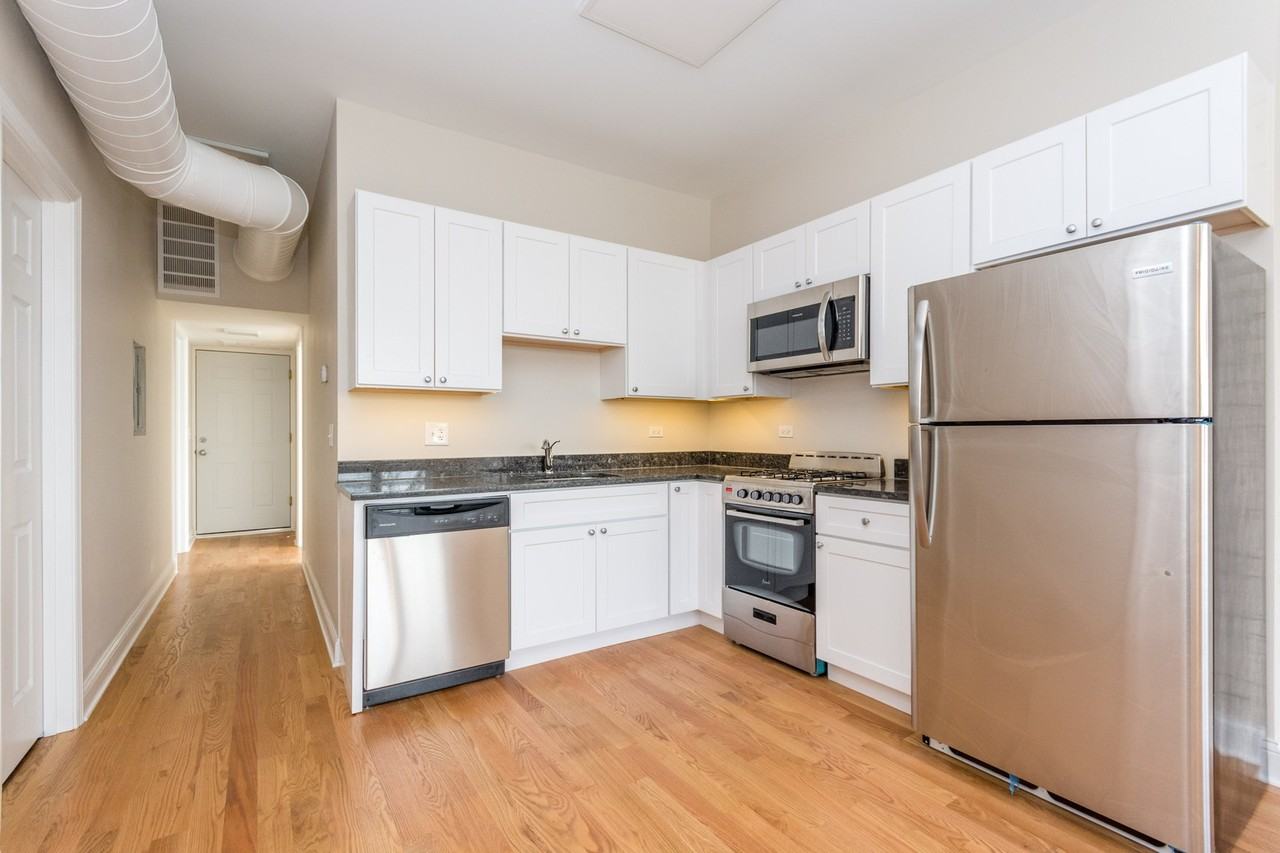 915 Aberdeen - Photo 5 of 19