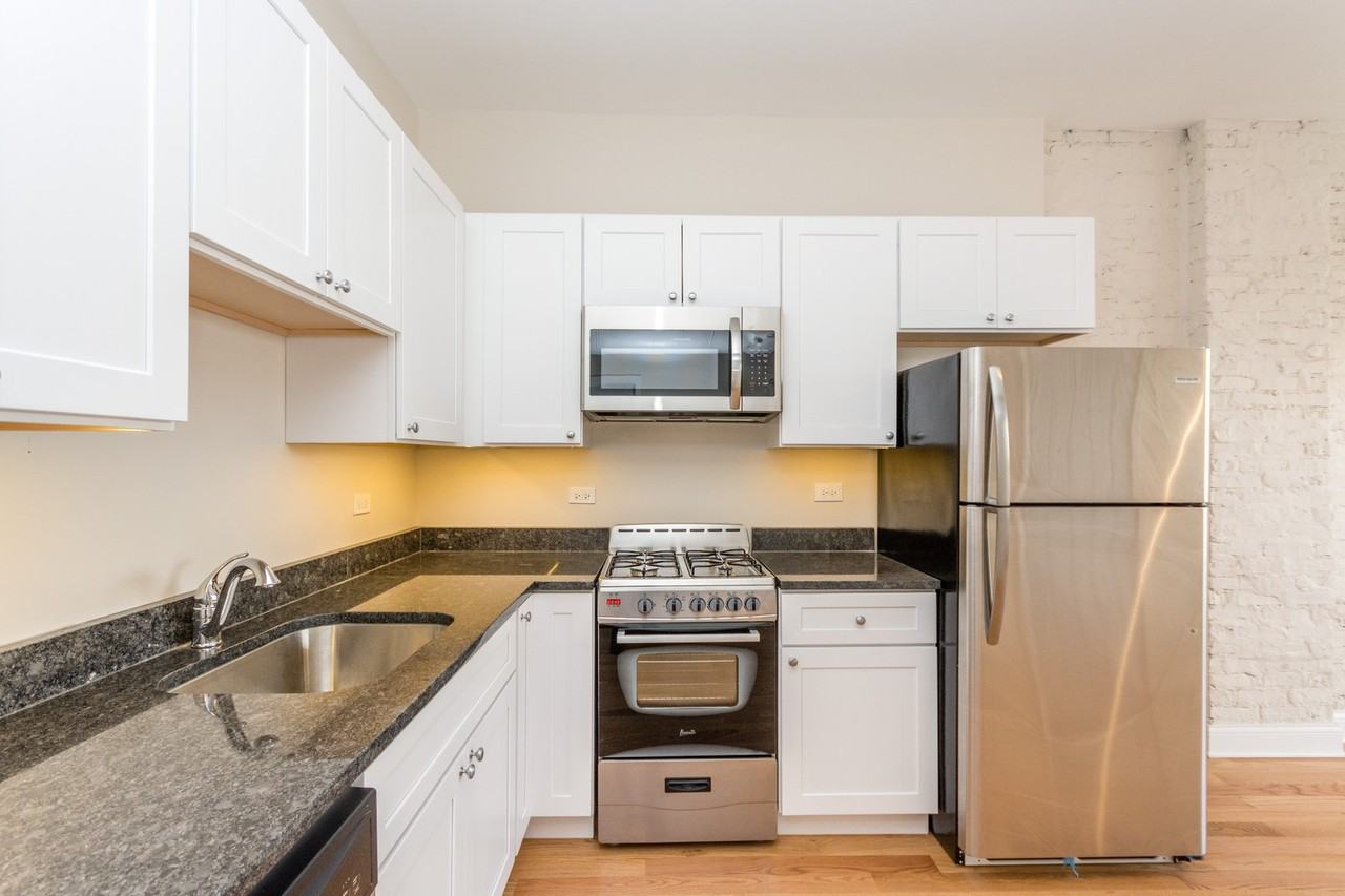 915 Aberdeen - Photo 6 of 19