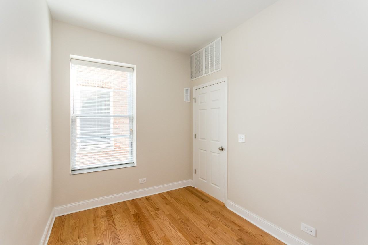 915 Aberdeen - Photo 7 of 19