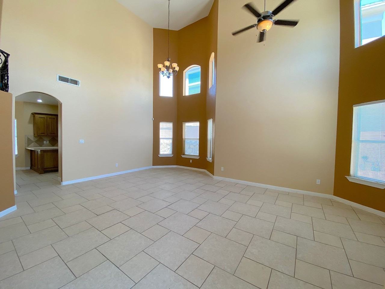 11321 Charles Maiz Ln - Photo 5 of 37