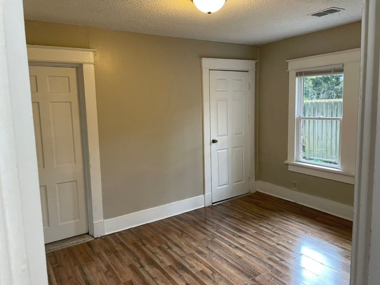 482 Marianna St - Photo 4 of 7