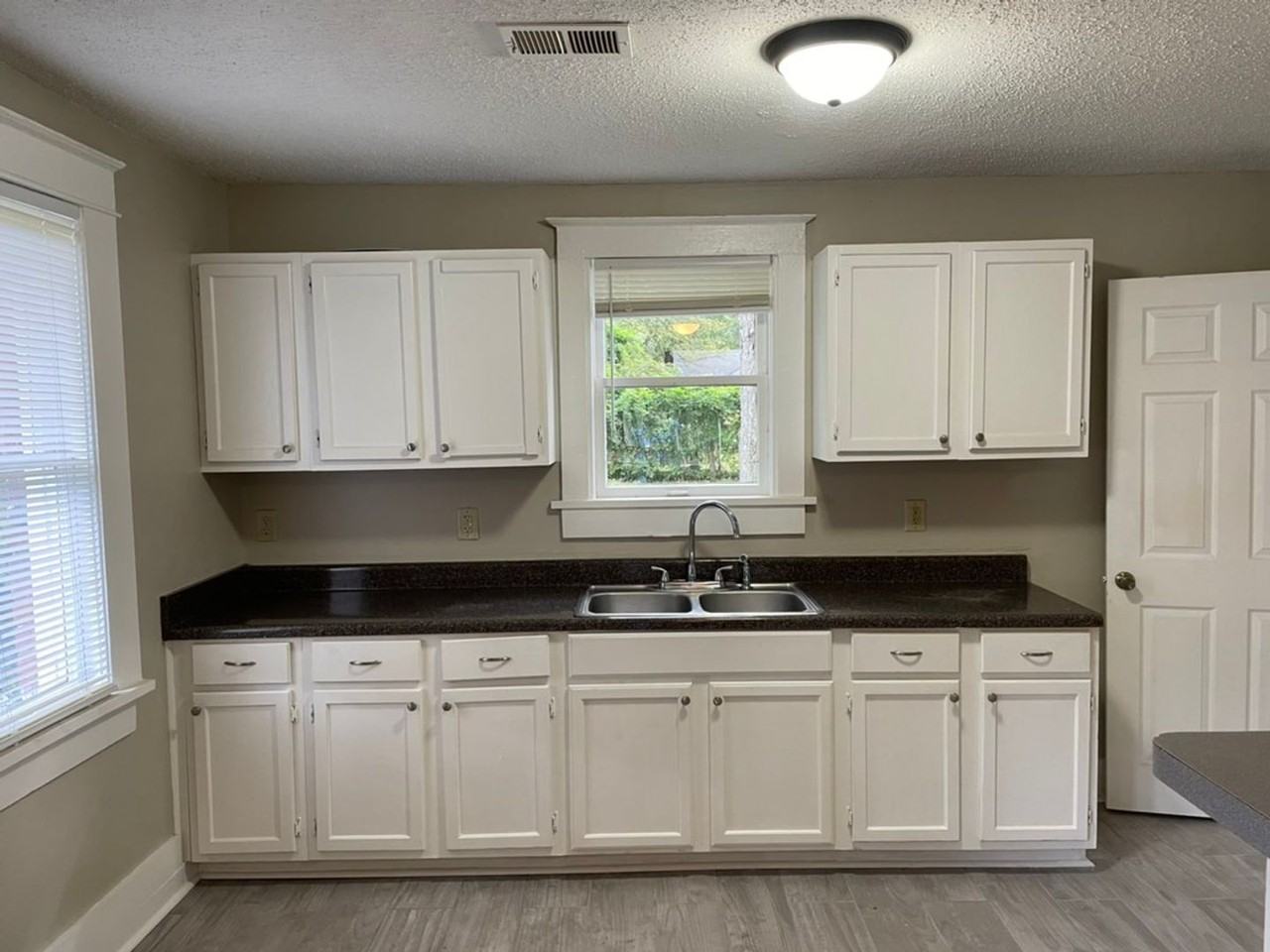 482 Marianna St - Photo 5 of 7
