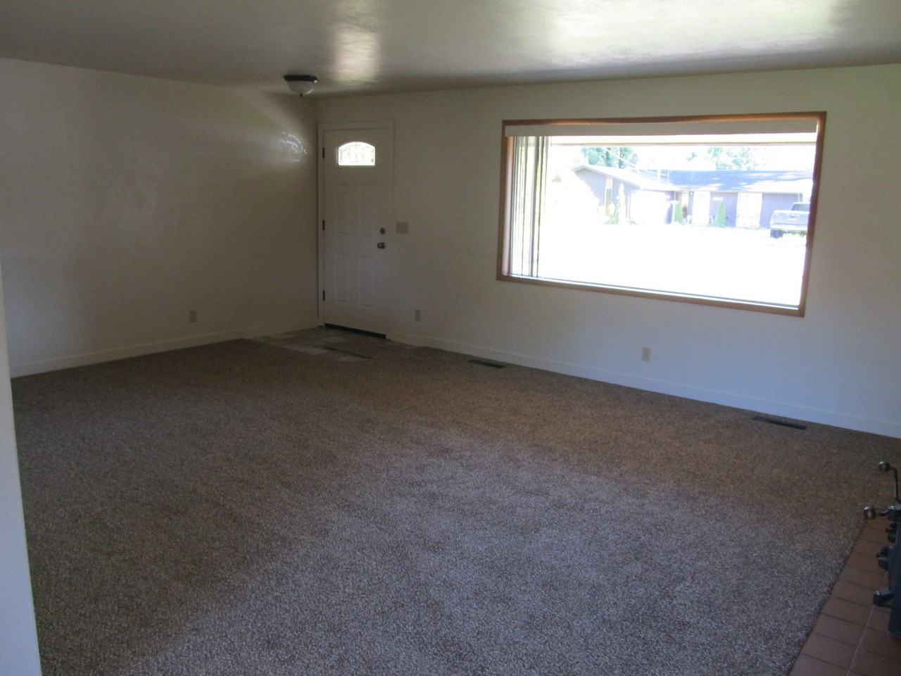 1509 Avon Ave - Photo 4 of 14