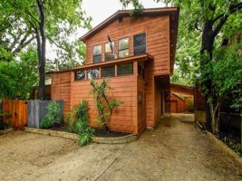 featured image of 800 Leonard St