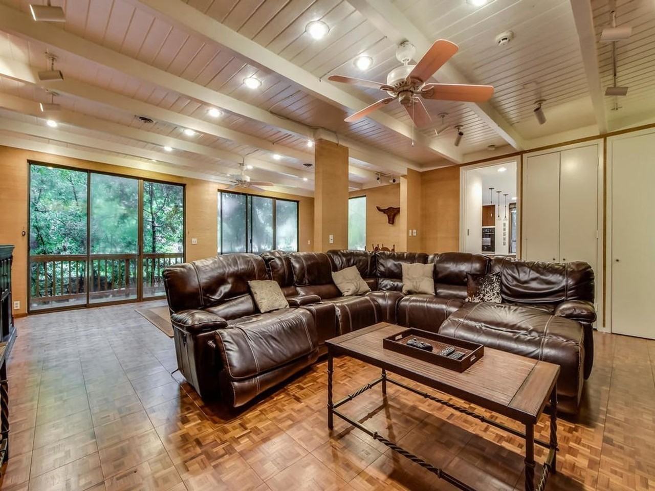 800 Leonard Street - Photo 3 of 31