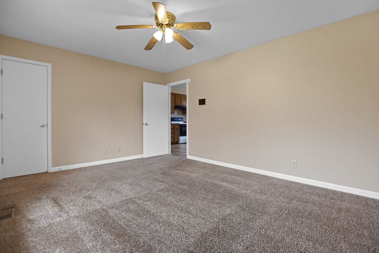 1253 Cottonwood Dr - Photo 3 of 22