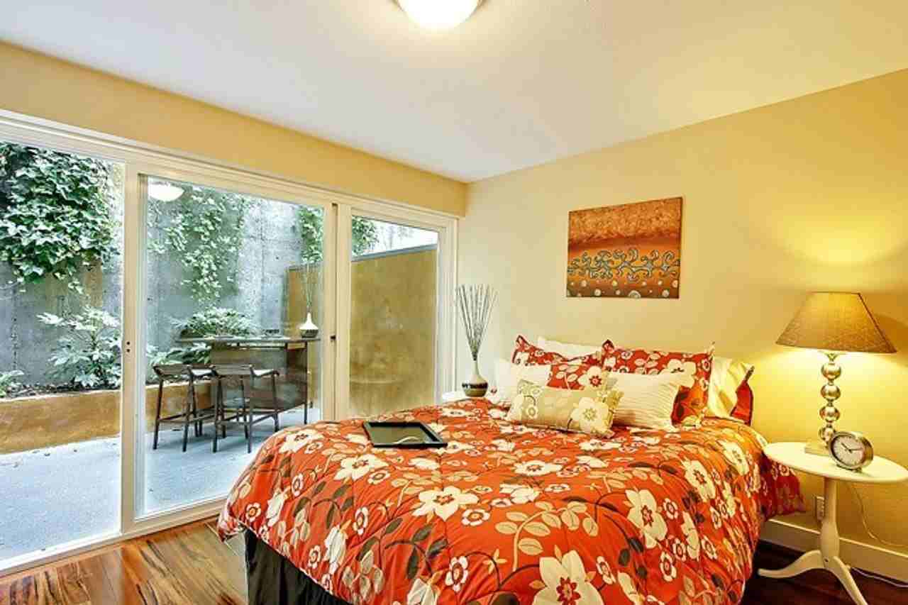 752 Bellevue Ave E #110 - Photo 4 of 10
