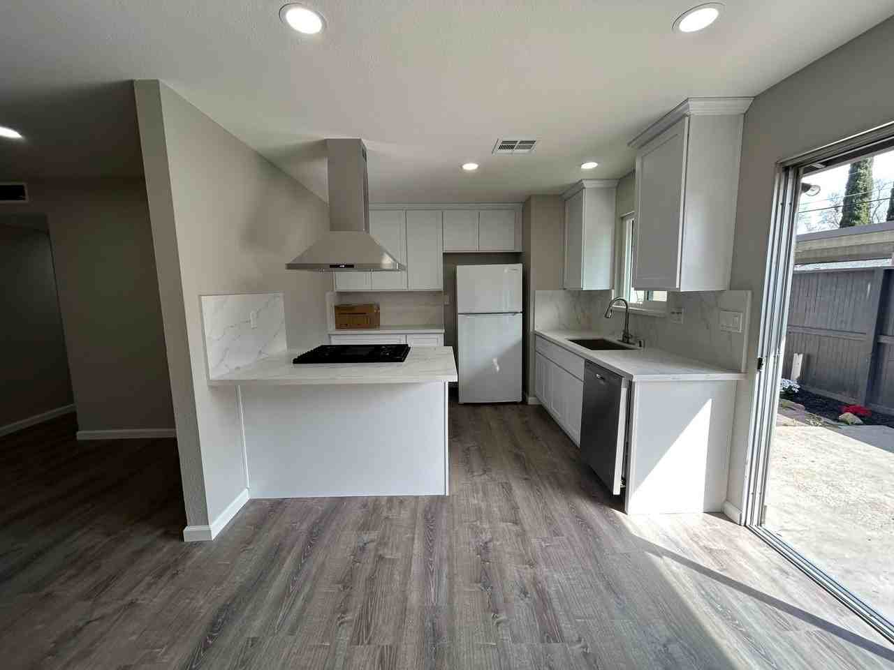 215 Floyd Ave #34 - Photo 2 of 14