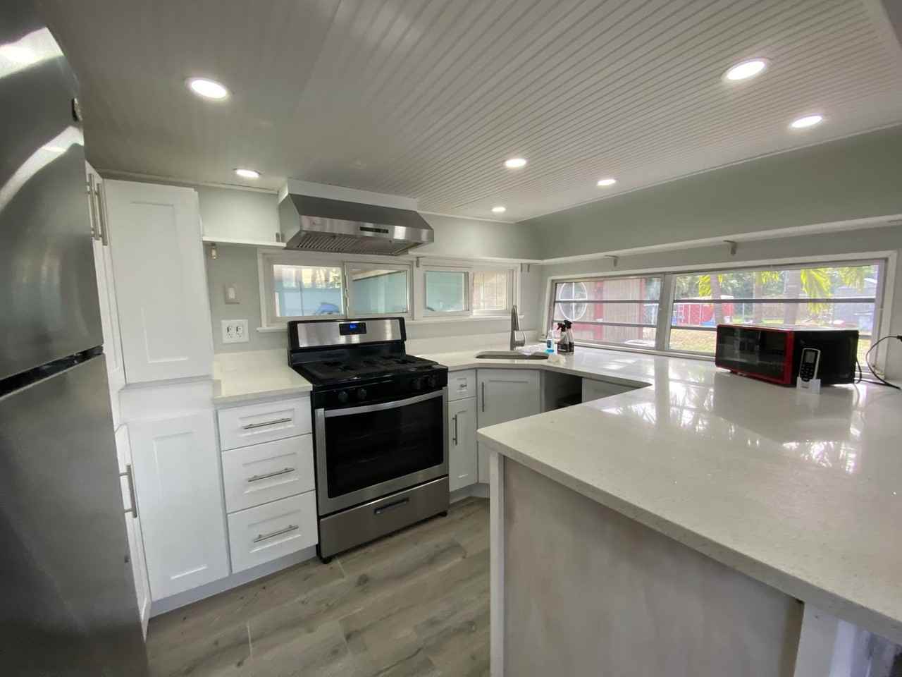 5577 Meadowlark Ln - Photo 2 of 7