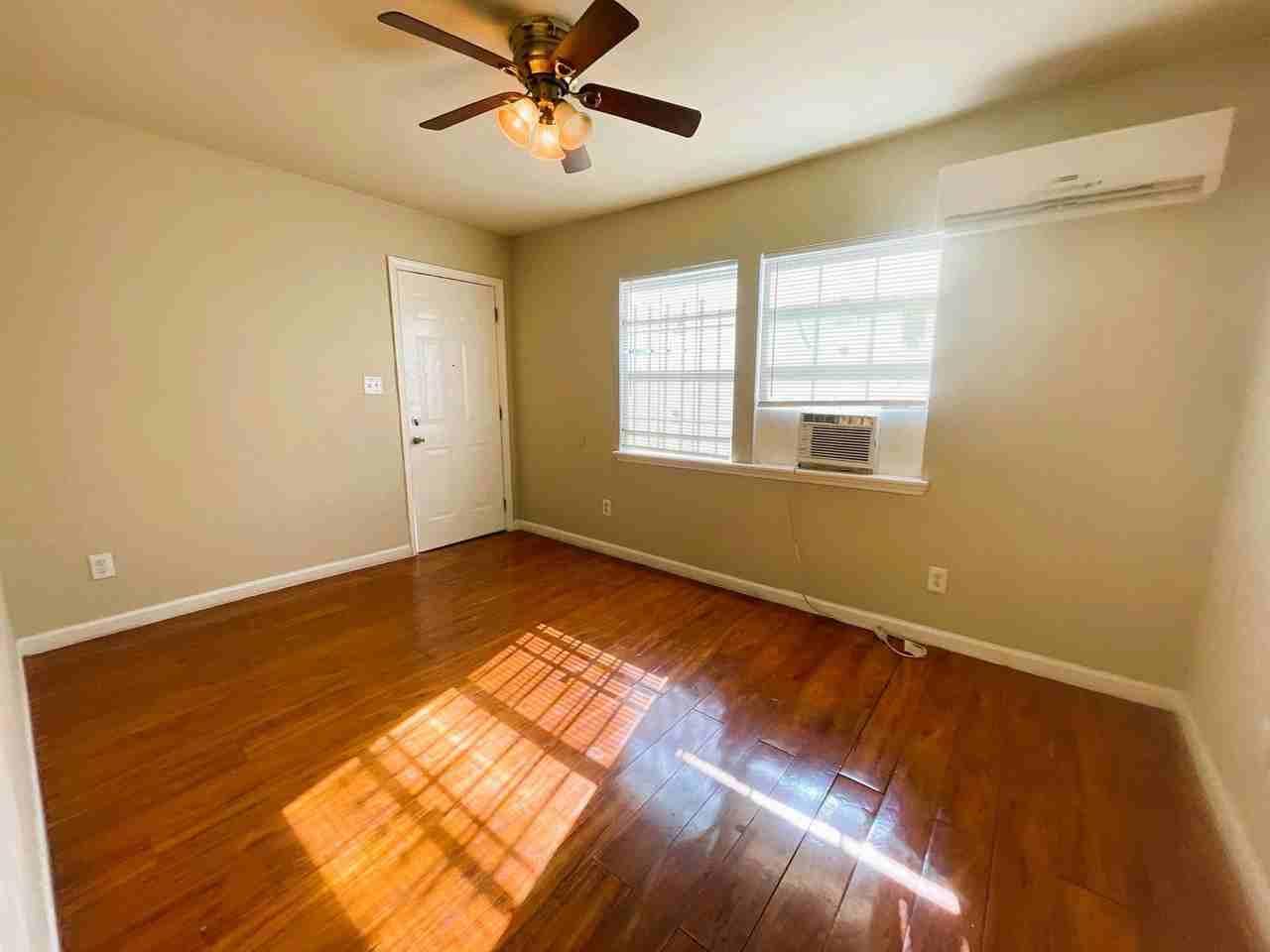 3813 Drew St - Photo 2 of 22