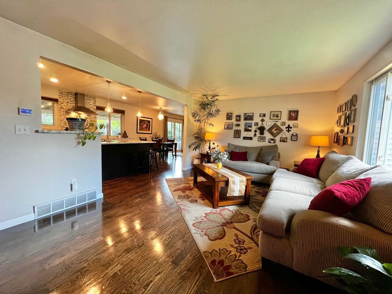 707 Powderhorn Dr - Photo 5 of 31