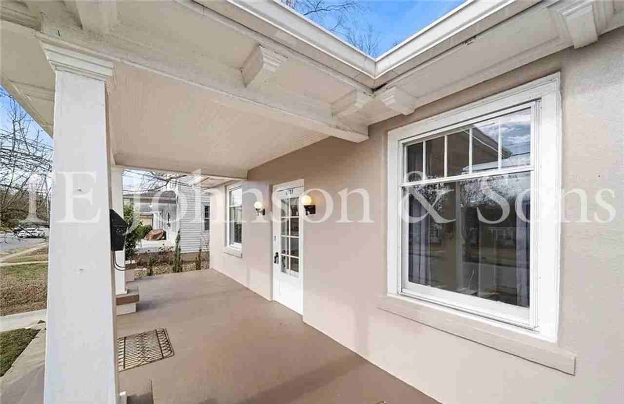 1707 W Academy St - Photo 3 of 42