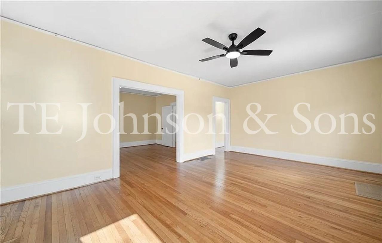 1707 W Academy St - Photo 6 of 42