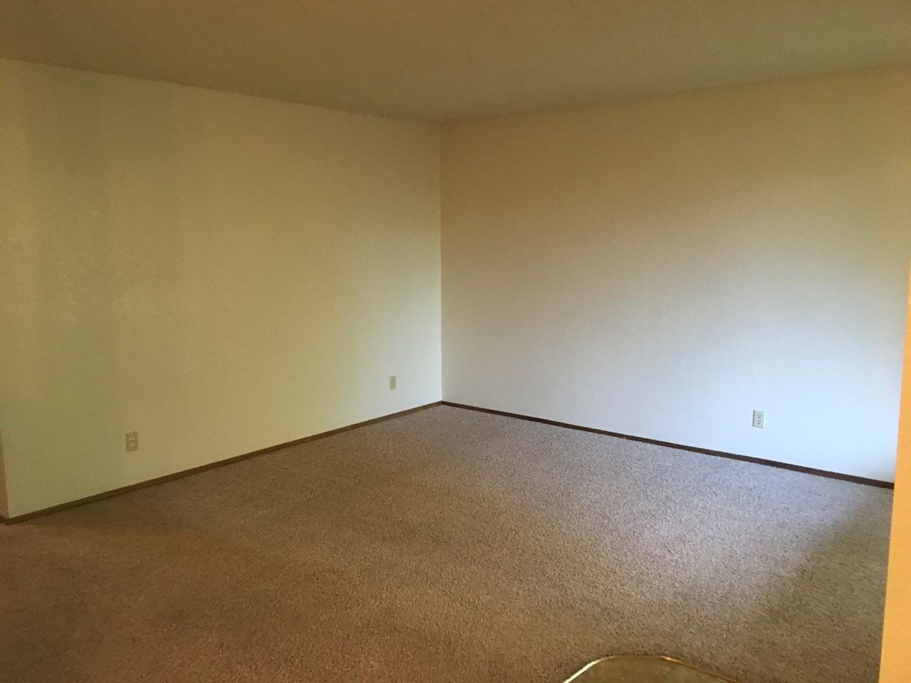 5331 Valleyridge Dr - Photo 3 of 10