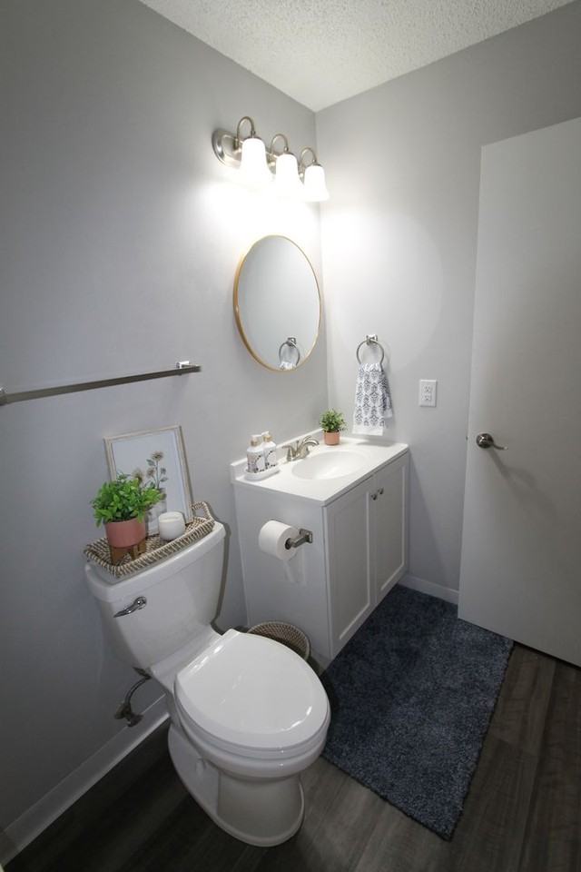 The Cumberland of Columbus.  Modern look in a convenient location 1 & 2 bedroom apartments.  Pet friendly! - Photo 7 of 14