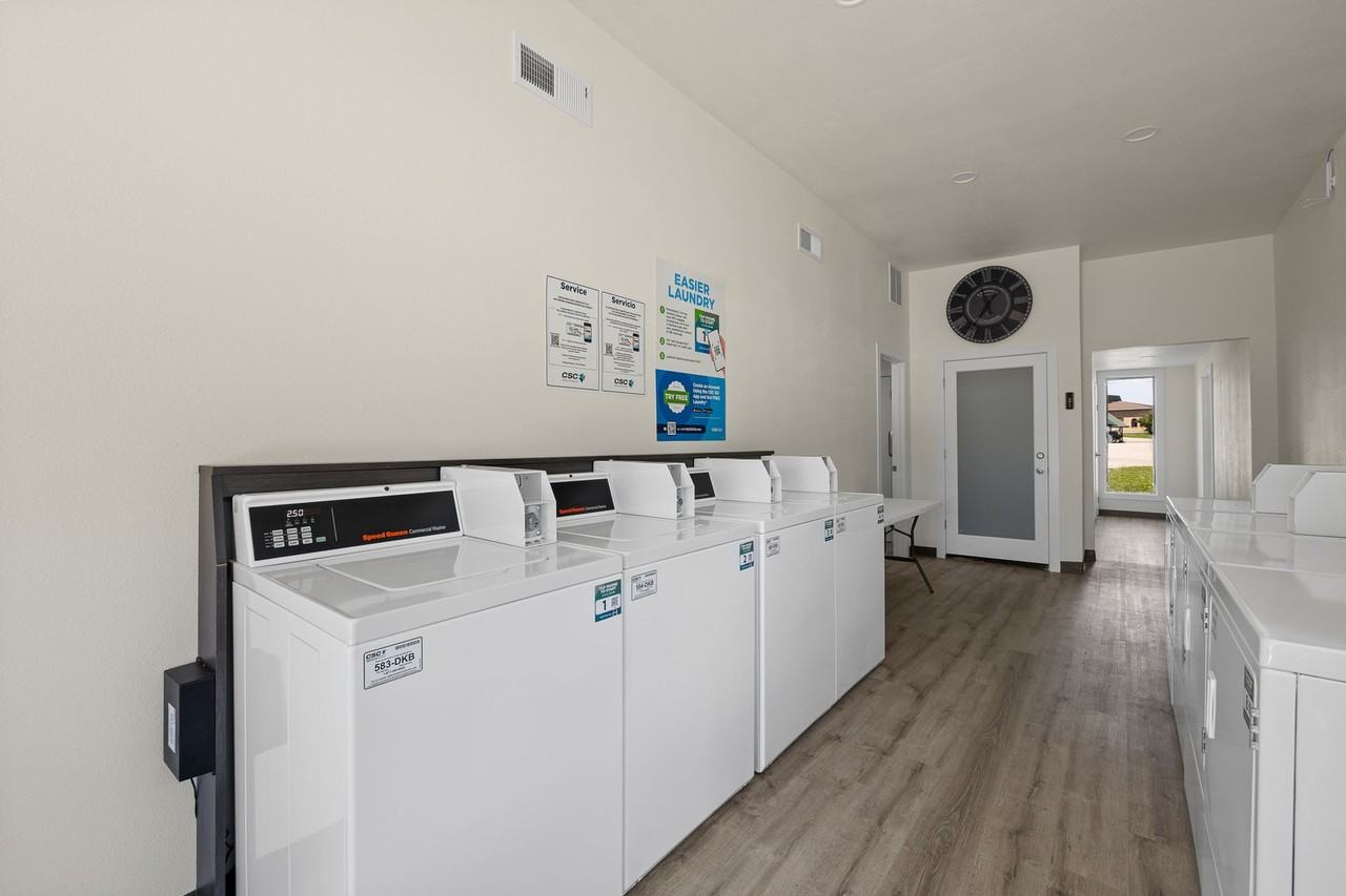 Ponderosa Apartments - Photo 2 of 8