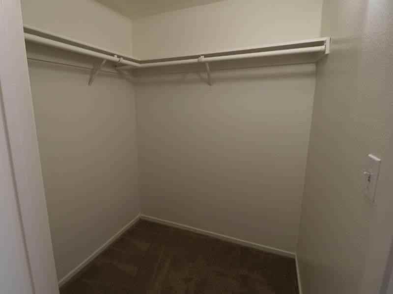 1616 E Rock Creek Dr - Photo 5 of 35