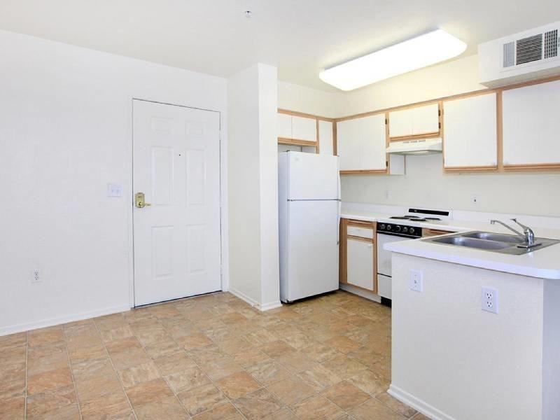 1616 E Rock Creek Dr - Photo 3 of 35