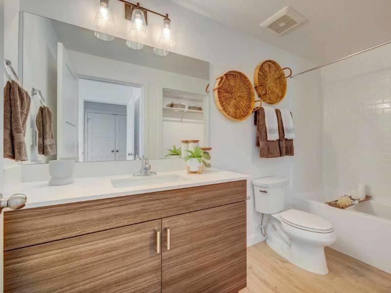 14352 S Via Molvero Way