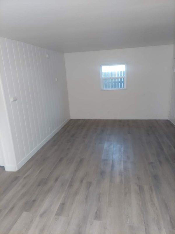 845 W Olive St ##2 - Photo 2 of 7