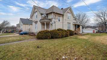 featured image of 219 Summit Street #LOWER