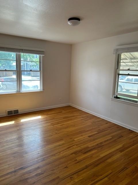 119 Peterson St - Photo 7 of 18