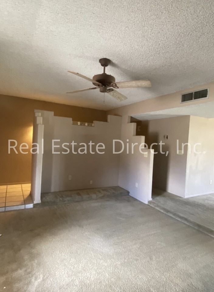 8064 N Bayou Dr - Photo 3 of 11