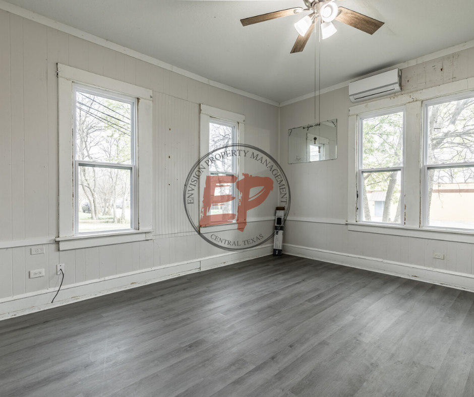 1603 West Avenue #4 - Photo 4 of 10