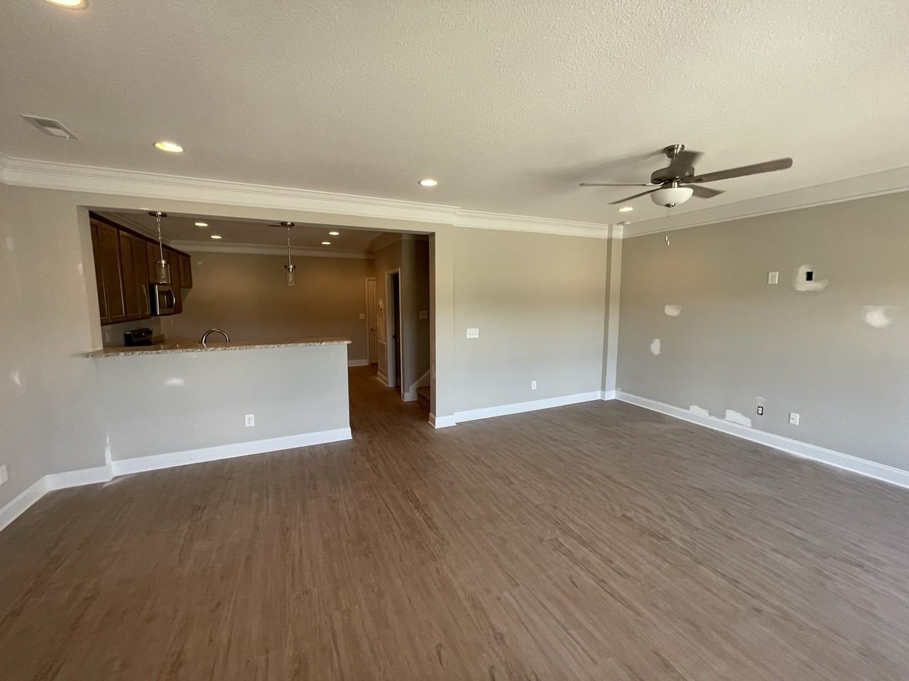 328 Broadberry Ave #1 - Photo 2 of 12