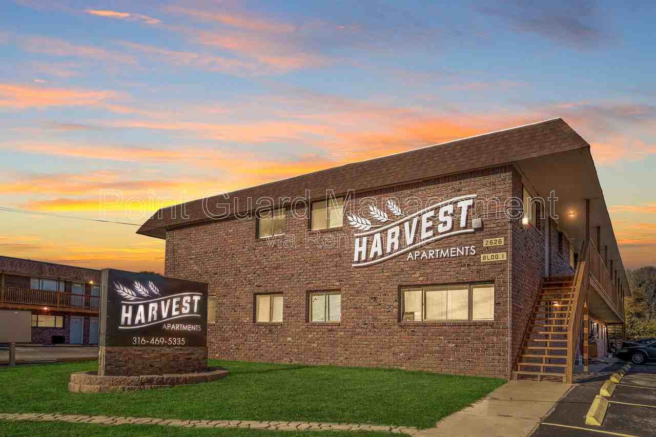 2626 W 9th St N #233