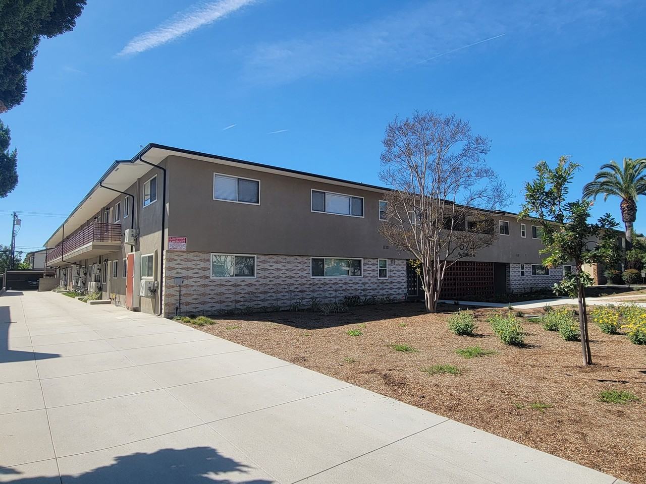 824 Mediteranean - Photo 5 of 15