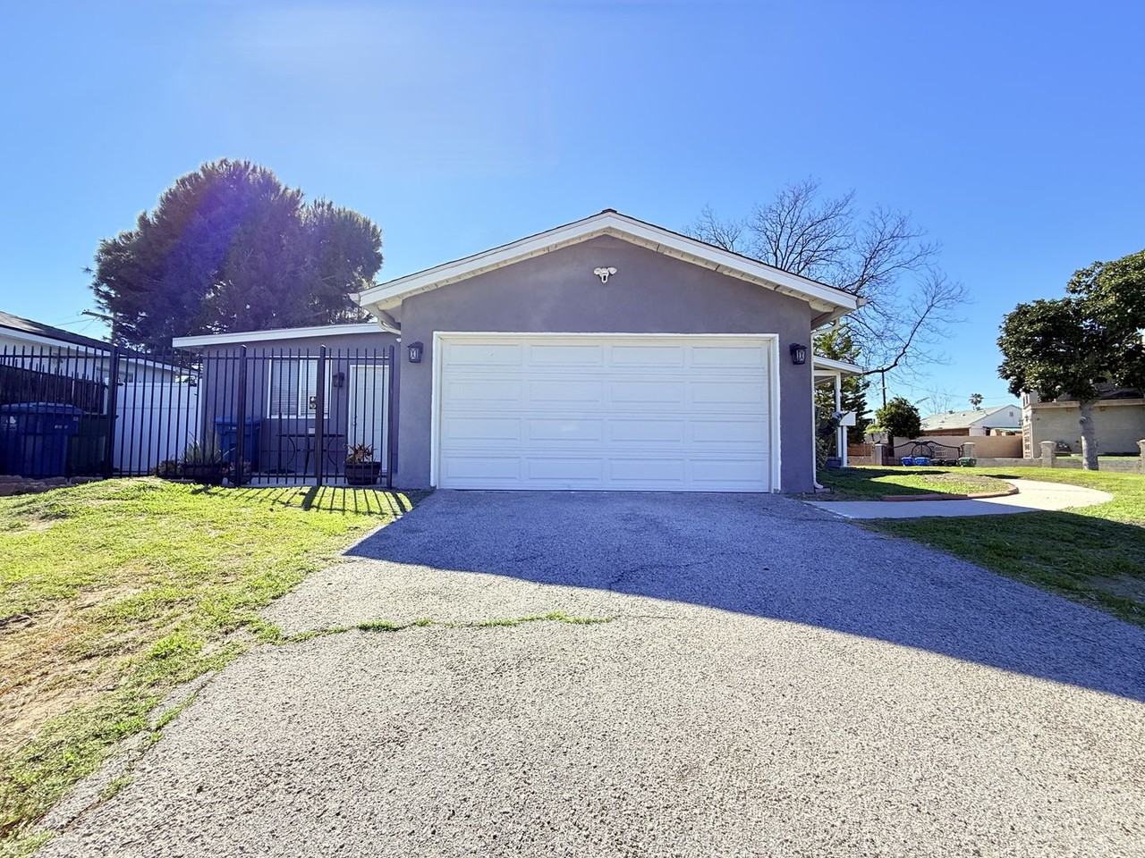 6660 Charlesworth Ave - Photo 4 of 29