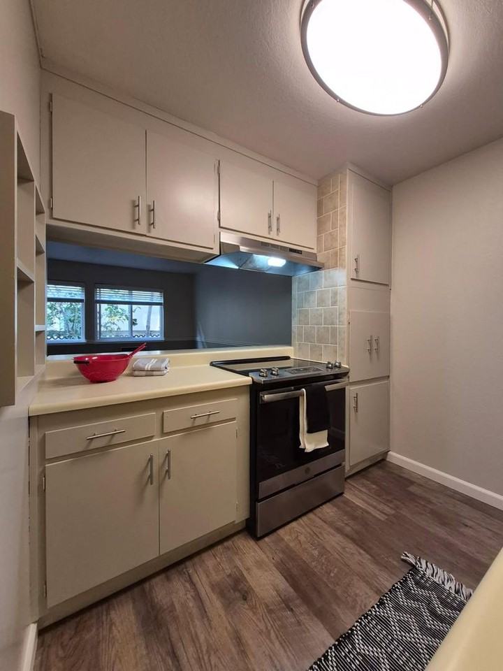 1711 N Street, Sacramento - Photo 5 of 50