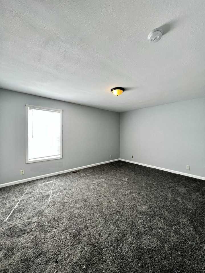 374 Jack Miller Blvd Apt G - Photo 4 of 13