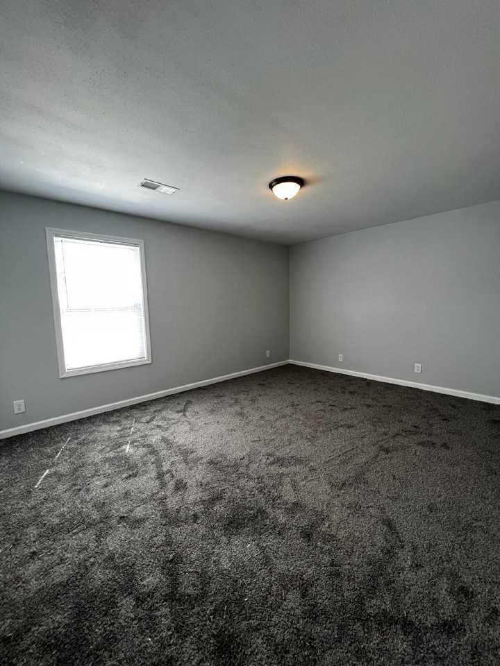 374 Jack Miller Blvd Apt G - Photo 6 of 9