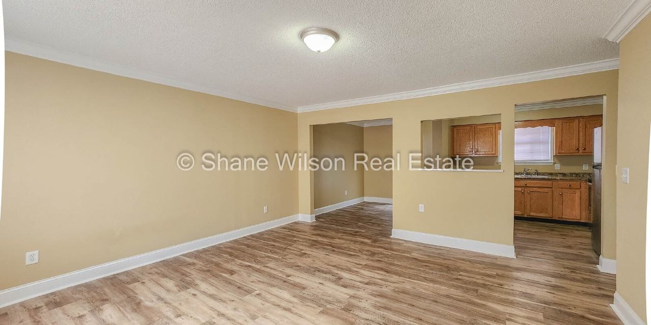 213 Ridgewood Cir - Photo 5 of 19