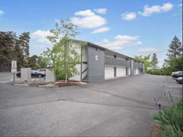 featured image of 402 S Eastern Rd