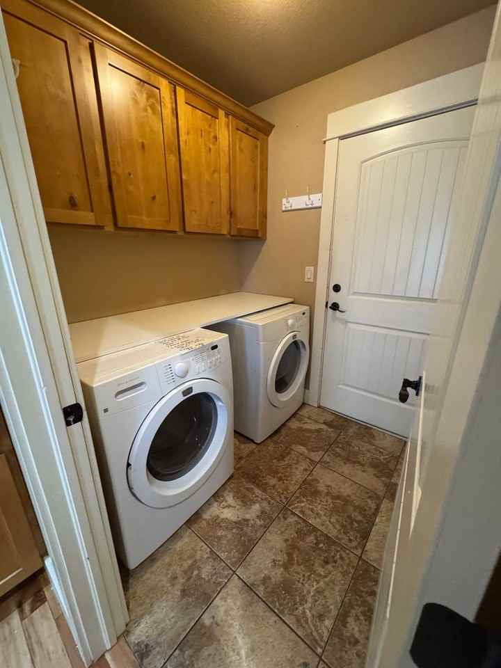 4249 Woodlake Ln - Photo 5 of 22