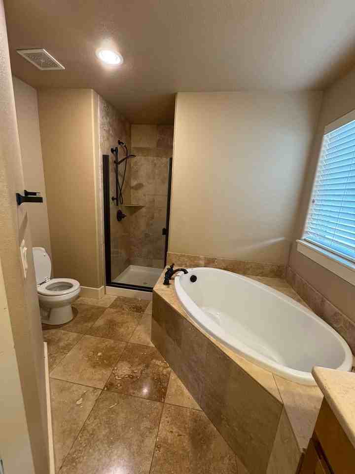 4249 Woodlake Ln - Photo 7 of 22