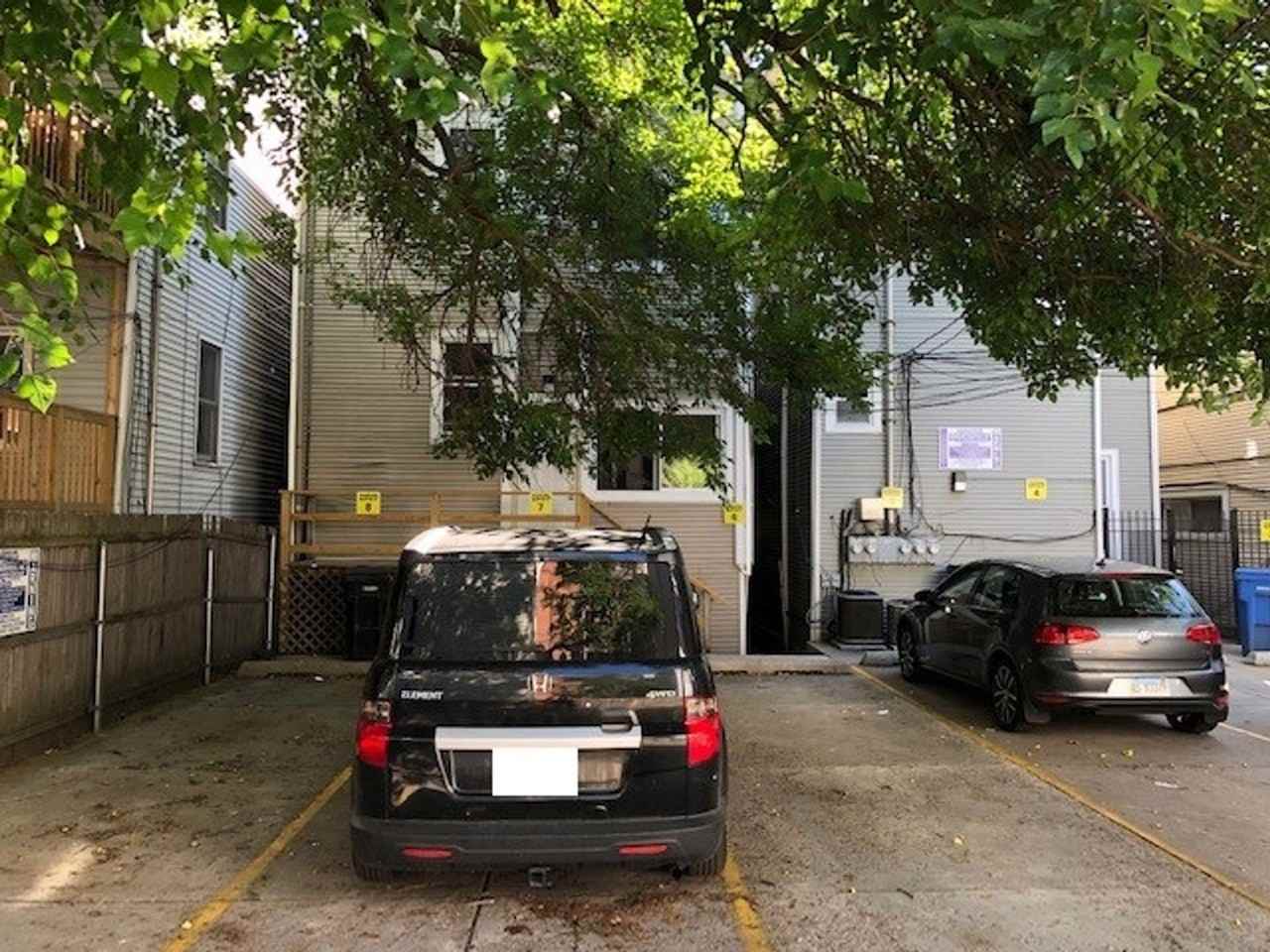 3140 N Southport - Photo 2 of 3