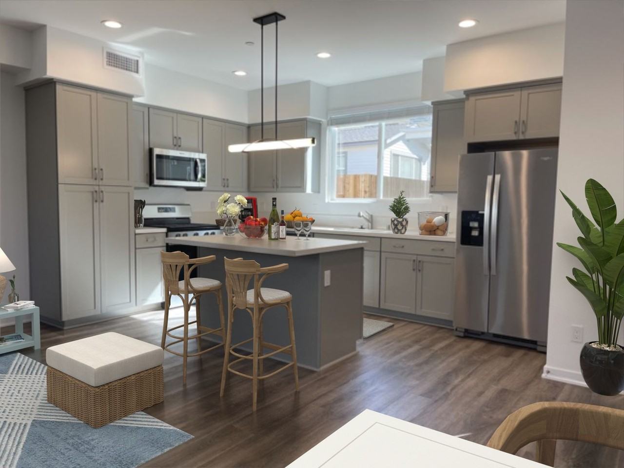 1258 E Santa Clara St - Photo 3 of 12