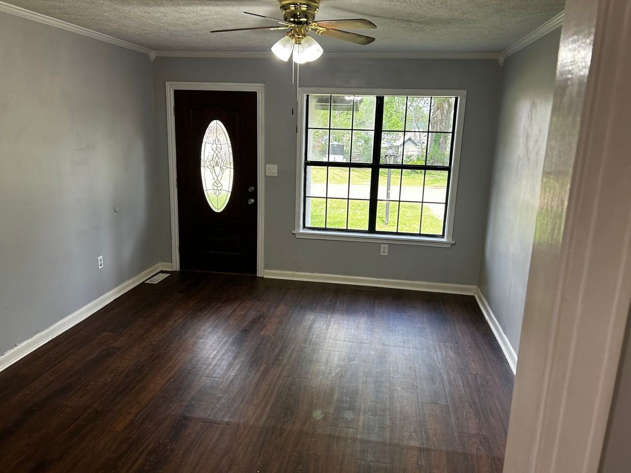 119 Deweese St - Photo 3 of 11