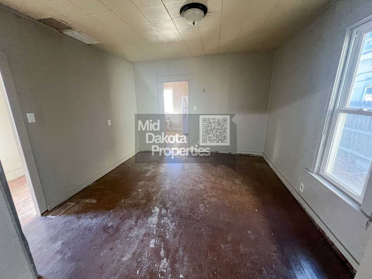 508 W 2nd Ave - Photo 6 of 11